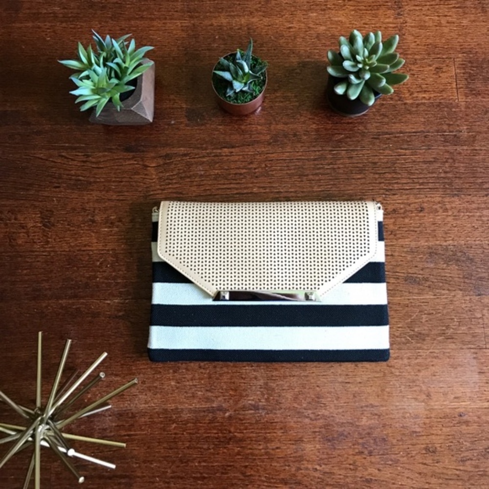 Stella & Dot Clutch - Picture 6 of 6